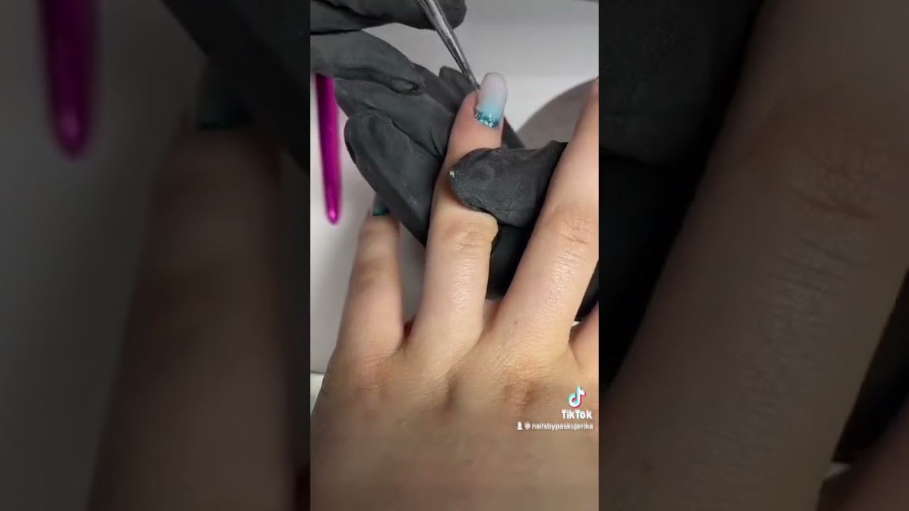 Glitter Ombre L&eacute;p&eacute;sről-l&eacute;p&eacute;sre💅🏼