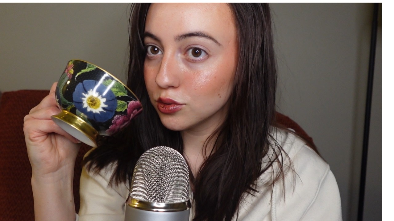 ASMR| Triggering sounds| Tapping| Gum chewing|