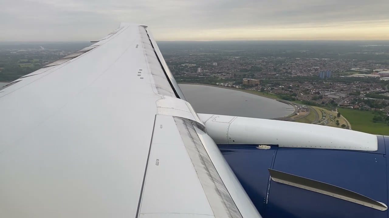 Delta Airlines Boeing 767-400ER Landing in London-Heathrow