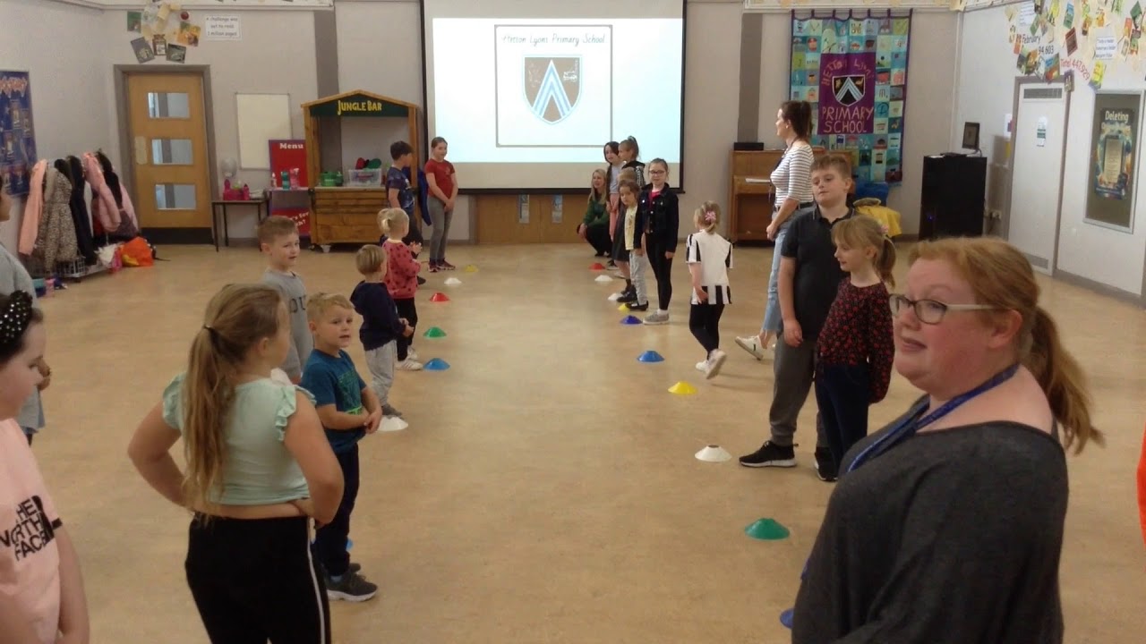 Here Comes Sally -  A Playground Singing Game demonstrated by Hetton Lyons Primary School
