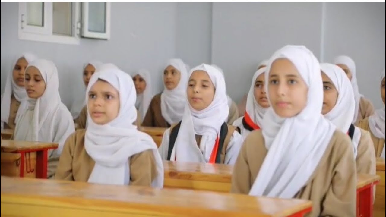 زهرات مدرسة ٧ يوليو  في أغنية وطنية