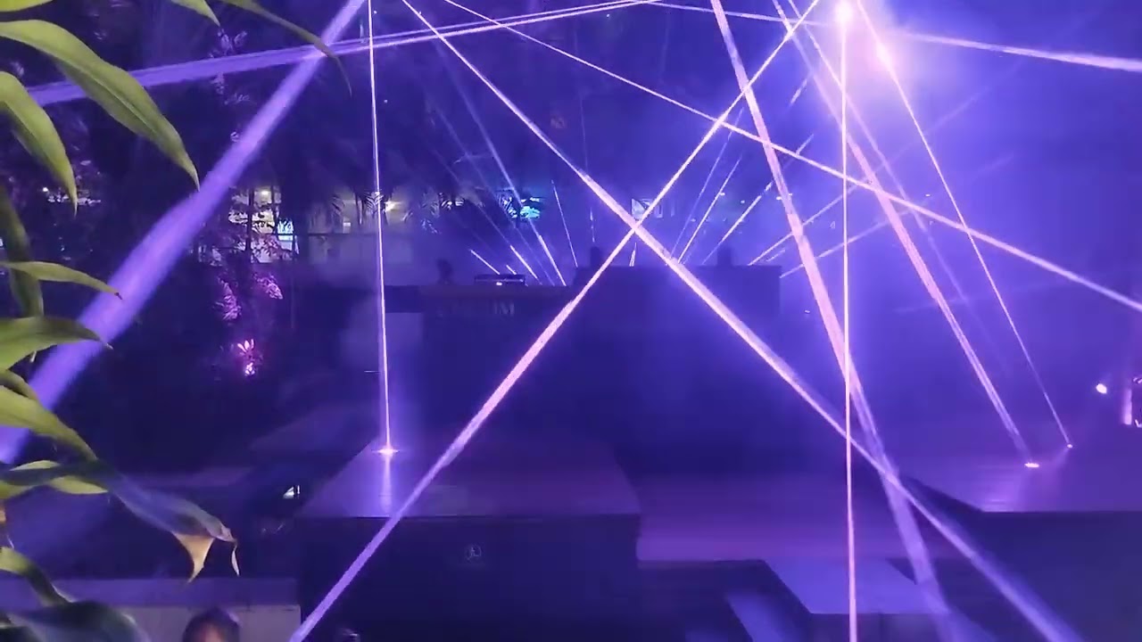 Show nocturno e el hotel gran oasis Cancún 