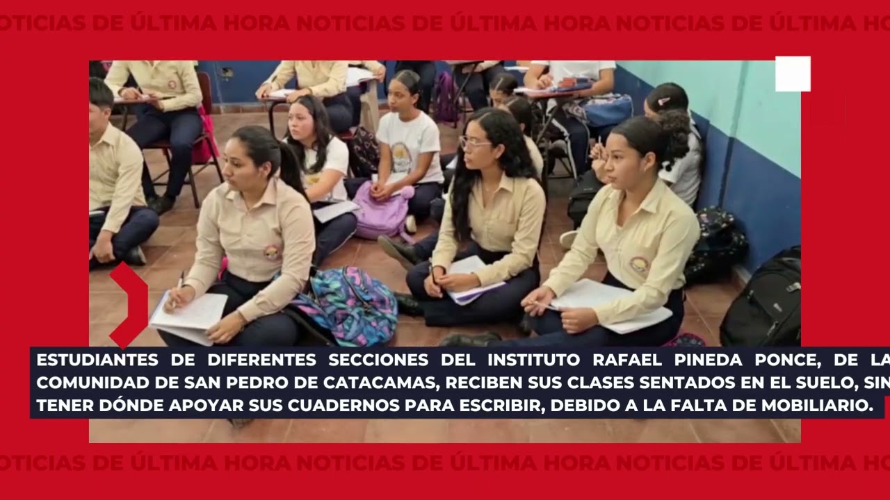 ESTUDIANTES DE DIFERENTES SECCIONES DEL INSTITUTO RAFAEL PINEDA PONCE.