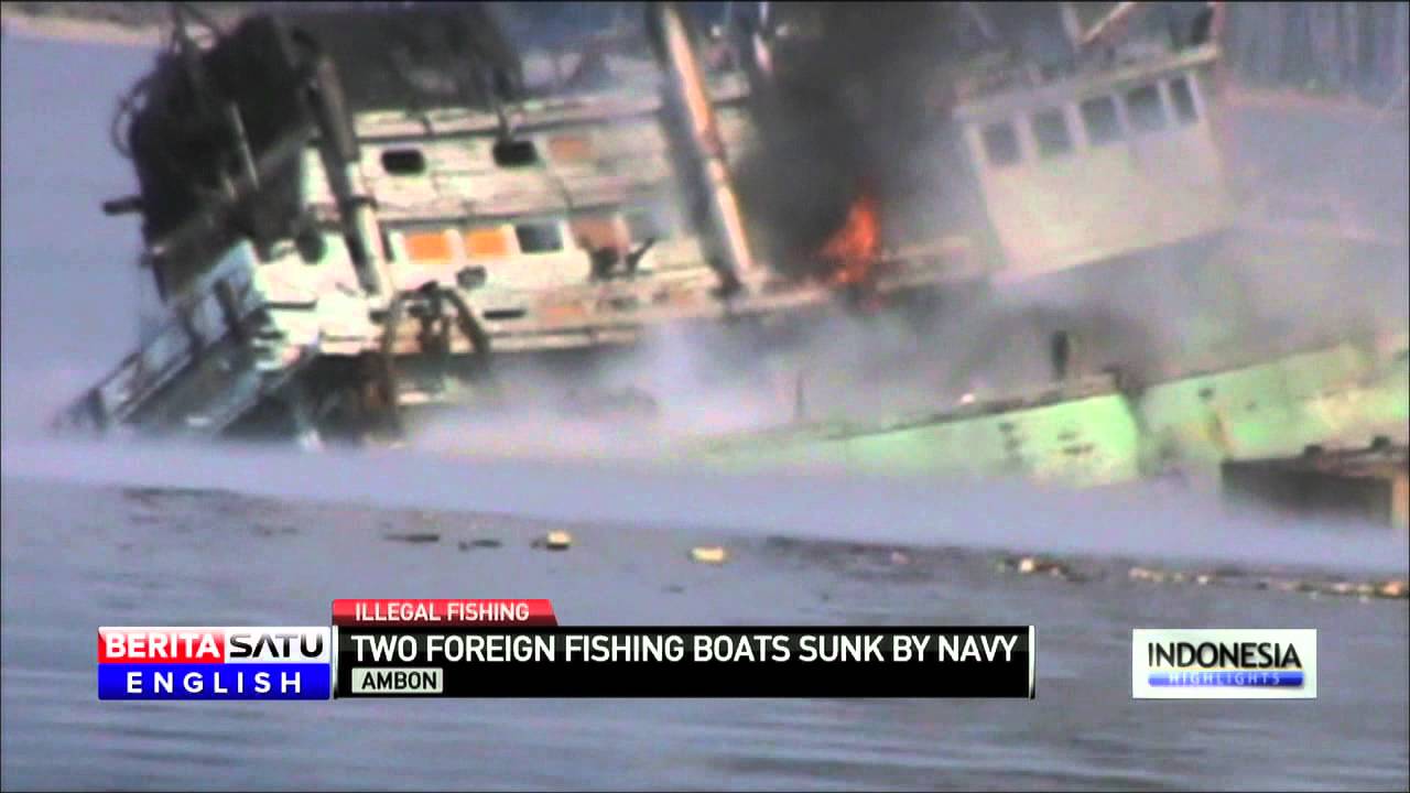 Indonesia Burns 2 More Foreign Fishing Ships in Illegal Fishing Crackdown