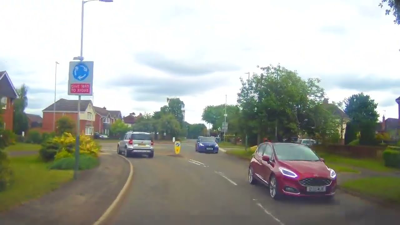 Driving British Roads - Royal Leamington Spa to Rugby, England