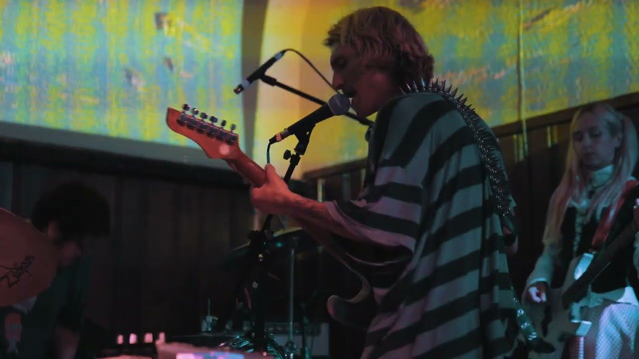 63 Skies by They Are Gutting A Body of Water at Ukie Club