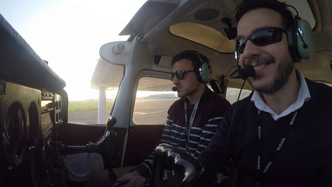 Rodaje, prueba de  motor, despegue y ascenso / Cessna 172 (tutorial 1)