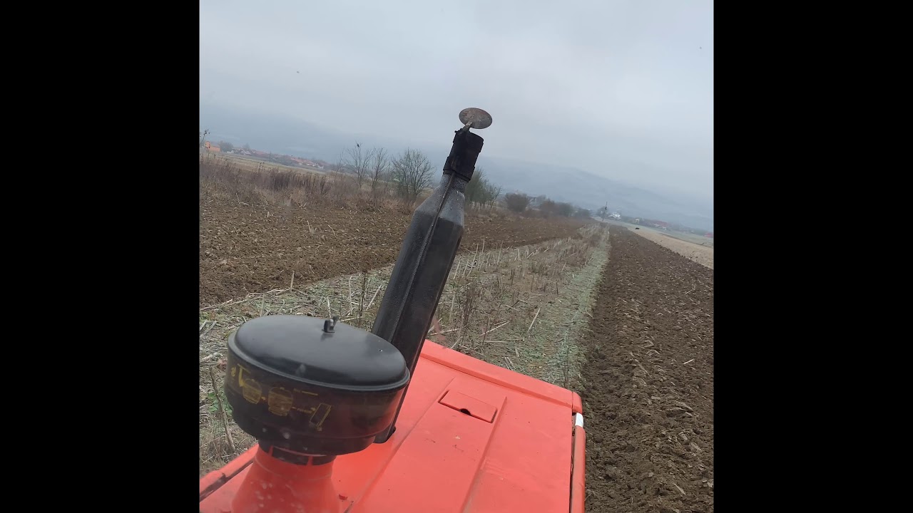 La arat cu FIAT 1280 DT + Rabewerk