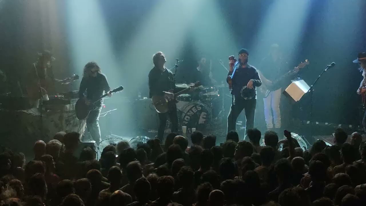 Brian Jonestown Massacre live at Le Trianon 04 Octobre 2022 Full Show part 2/3