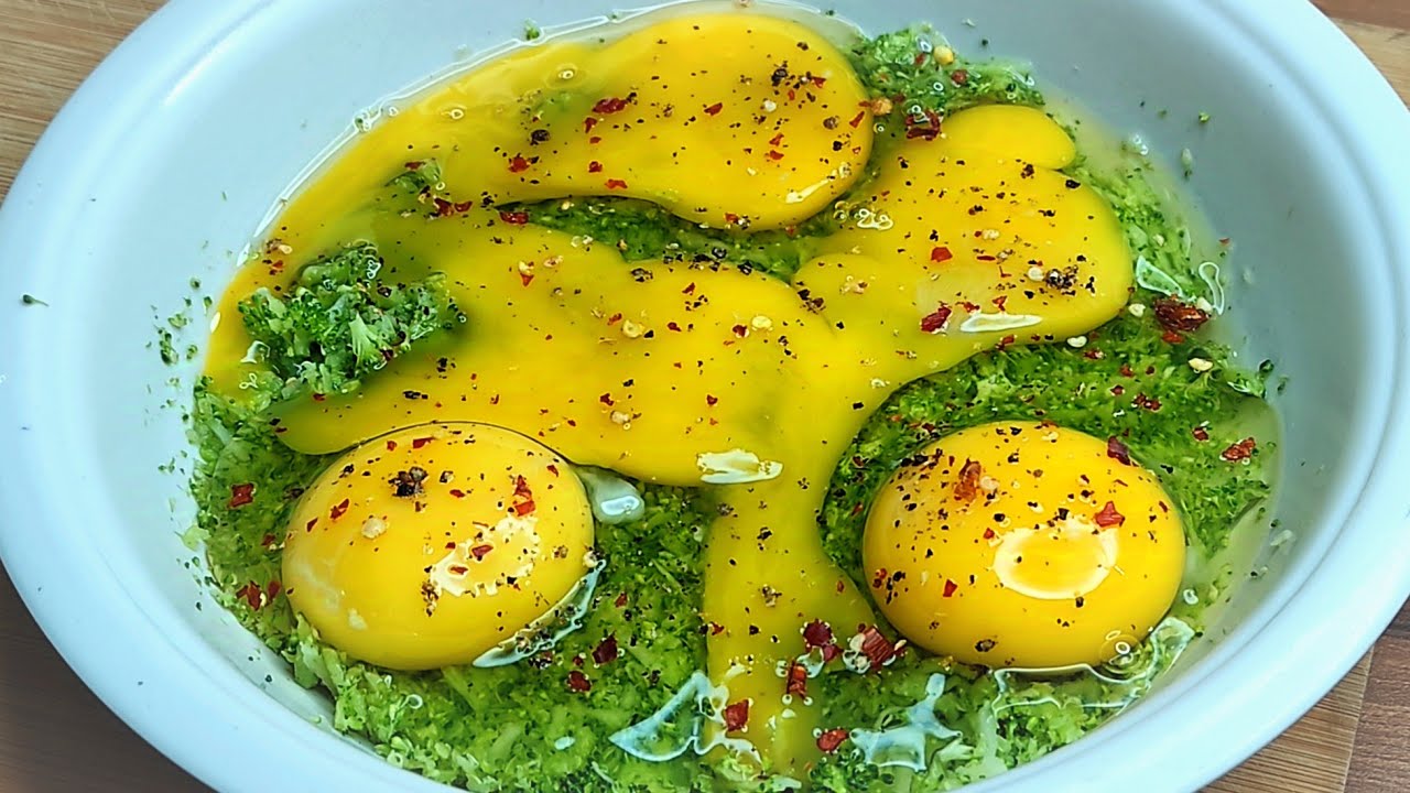 Protein-Packed Broccoli Egg Omelette Recipe | Healthy & Delicious Breakfast Idea!