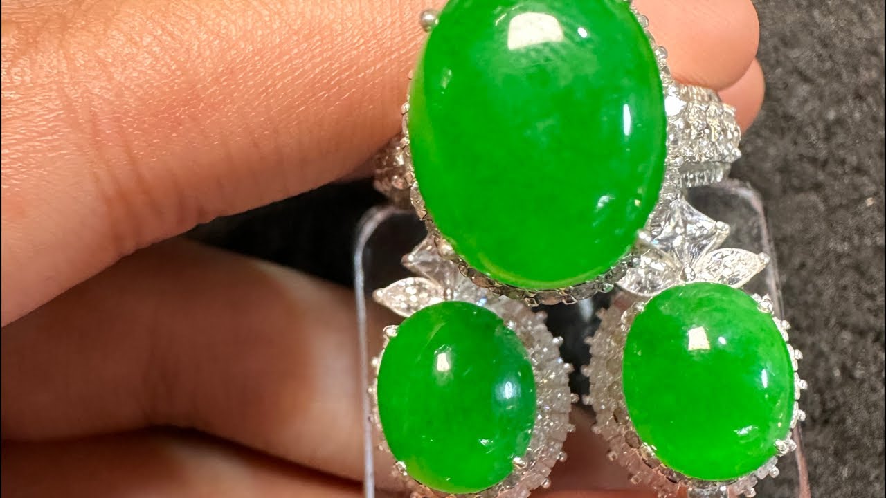Live now Inside a Real Jade Market: How Professionals Choose Stones #Jade#Gemstones#JewelryMaking