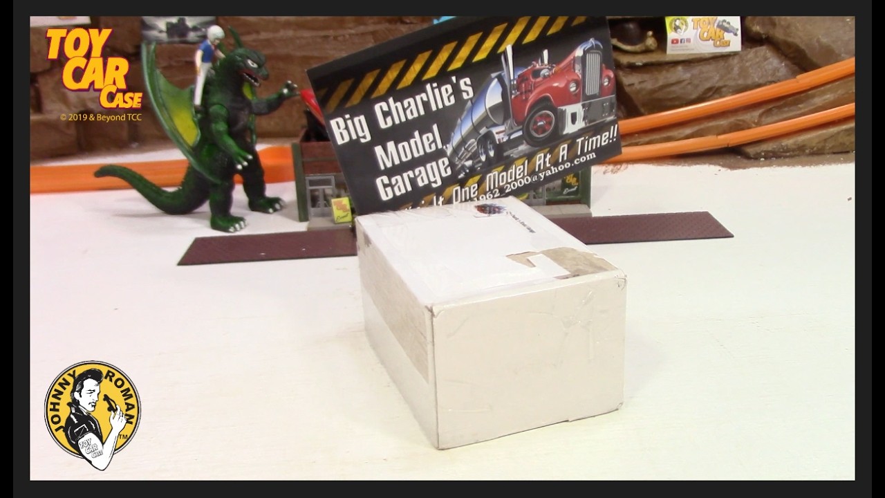 1717 B Day Mail Call Big Charlies Model Garage Toy Car Case