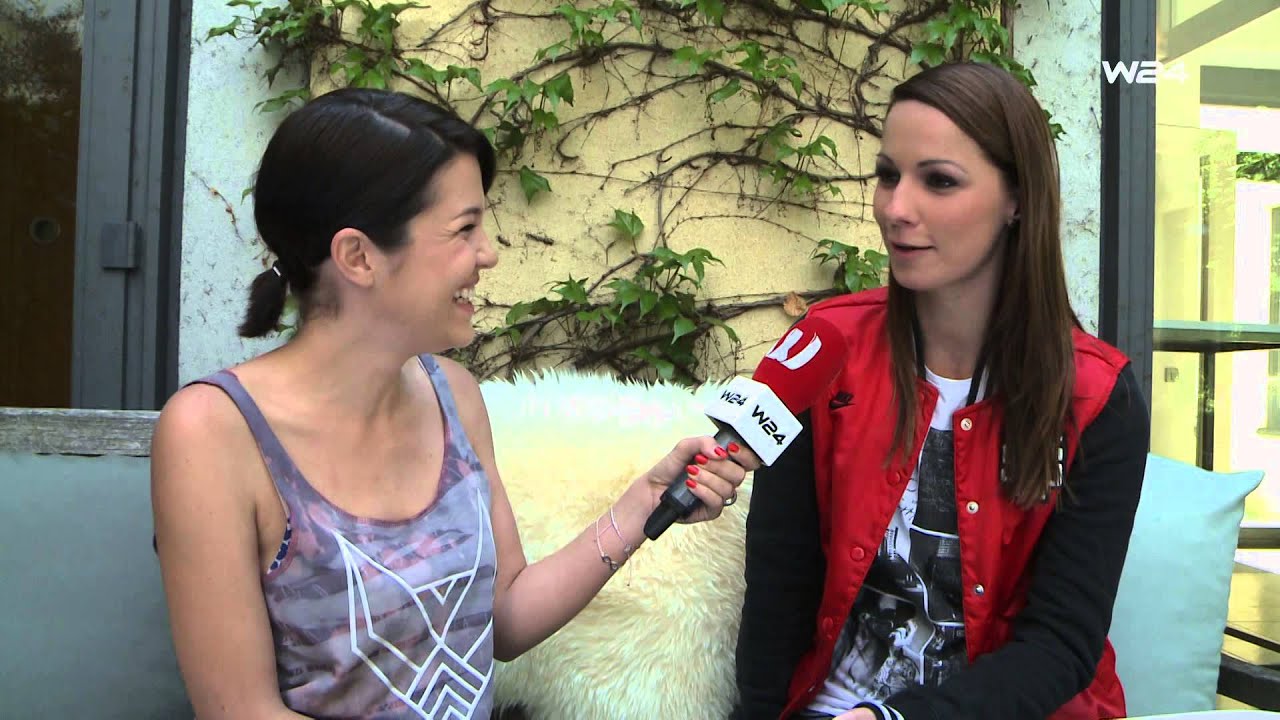 Jenny Posch trifft Christina Stürmer
