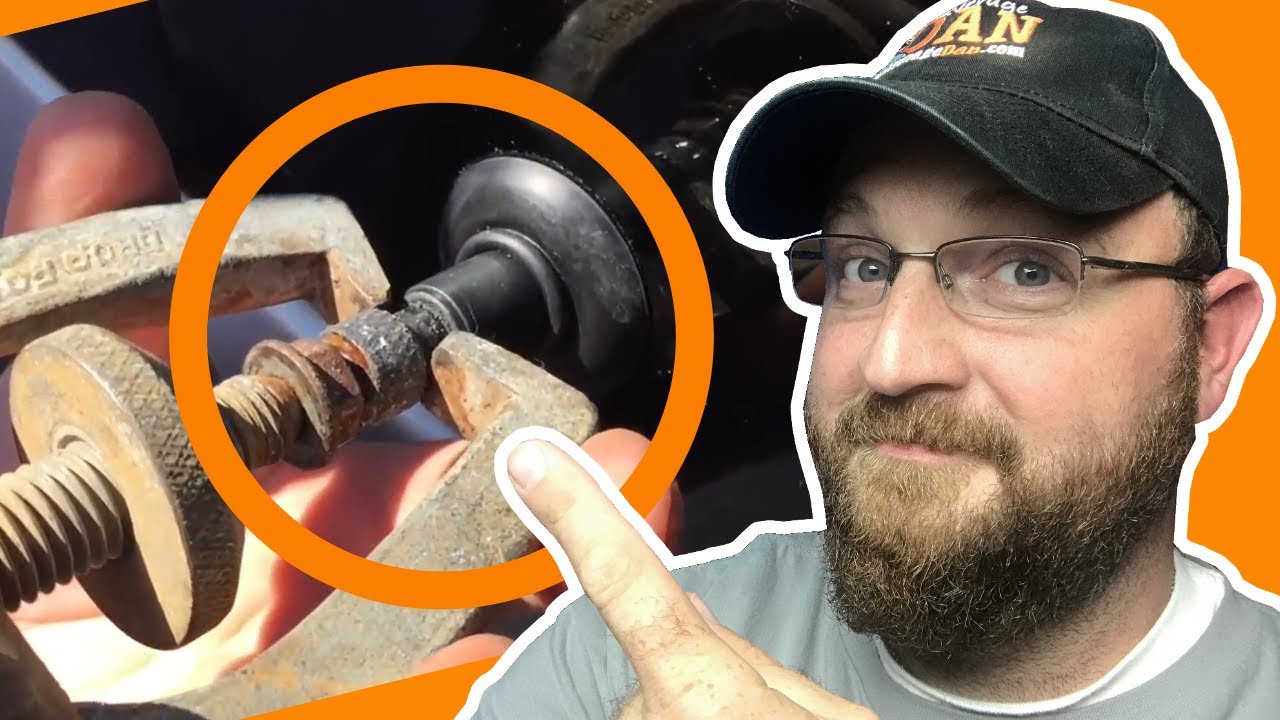 Remove Rear Wiper Arm Town and Country | 2009 Town & Country Tailgate Panel and Wiper Arm Removal