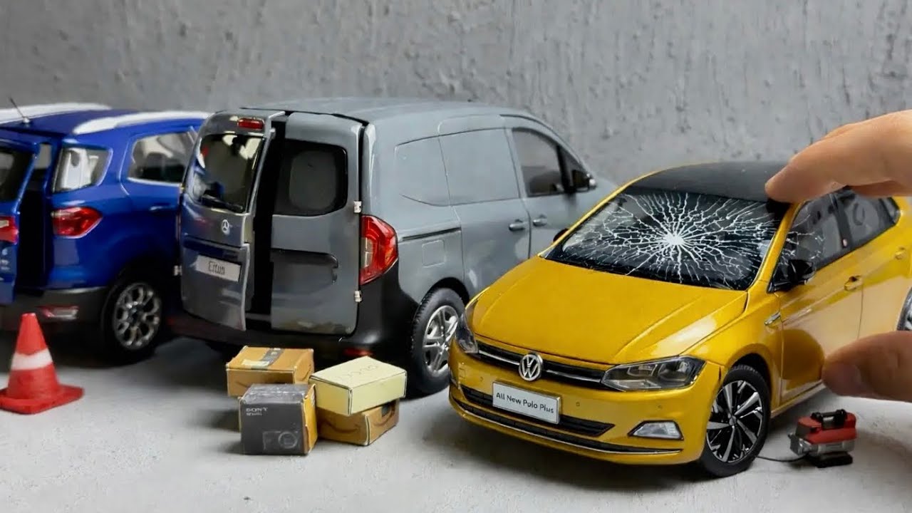 Mercedes Citan, VW Polo и Ford EcoSport: масштабные модели автомобилей 1:18.