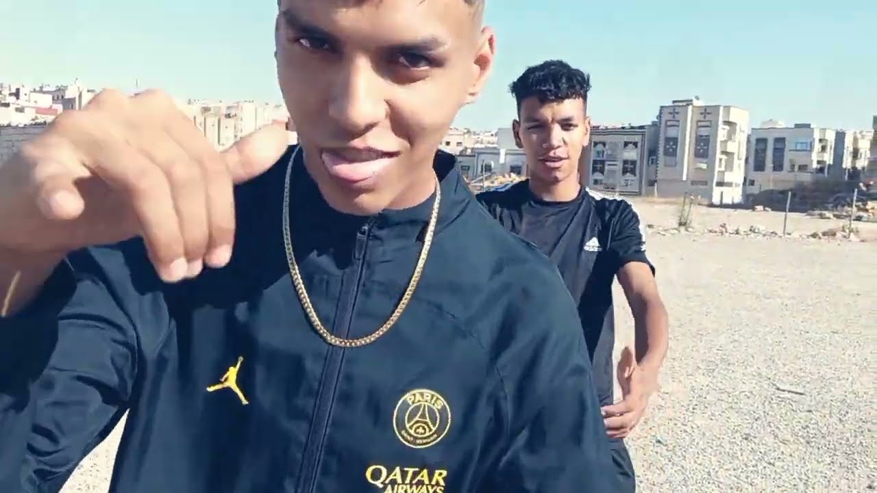 Zilzal 19 feet Zizwar n1 & billa hk hahoma jaw ( clip officiel) هاهوما جاو