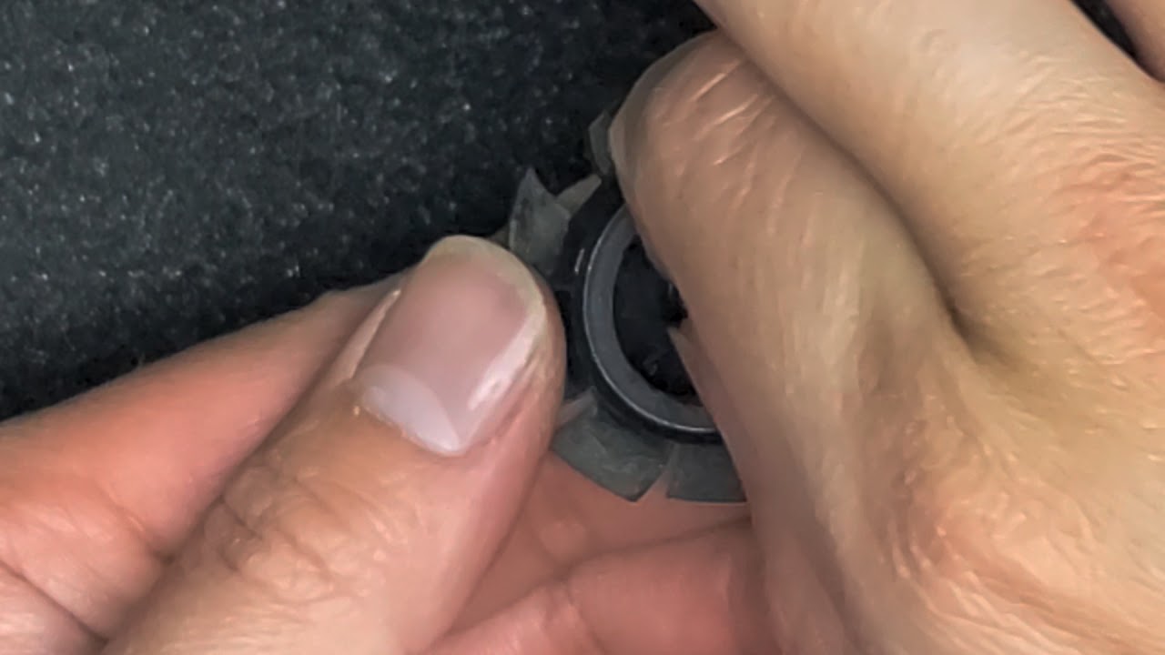 Noisy Mini 40mm Case Fan Repair *Other fan repairs in the description*