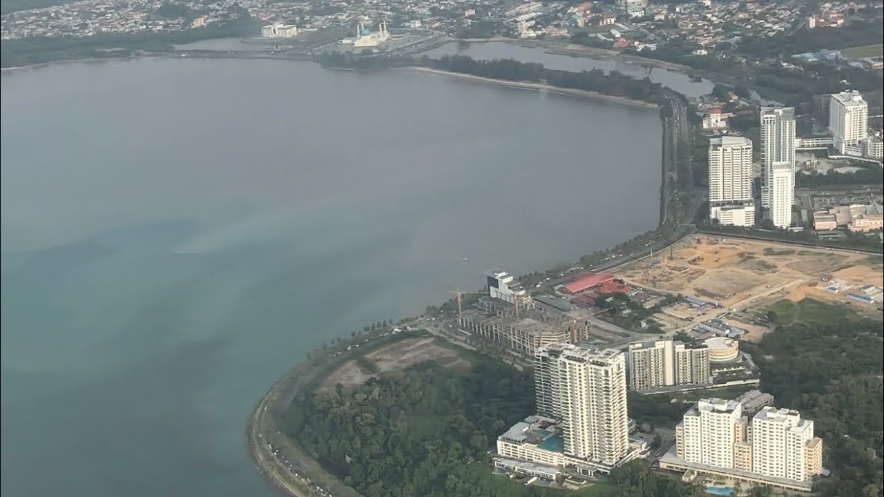 Fly with AirAsia AK6092 from BKI to SBW 