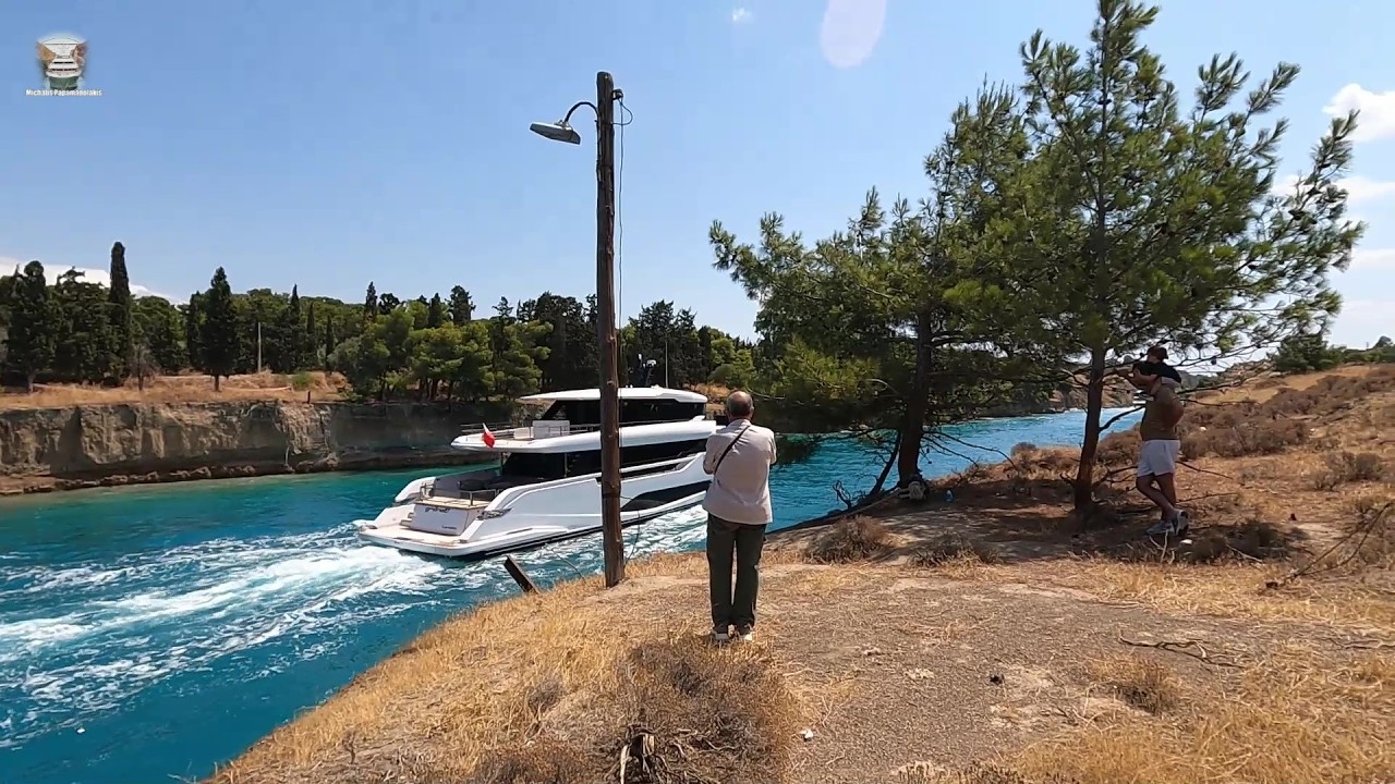 Με μια Ολυμπιακάρα στη Διώρυγα της Κορίνθου