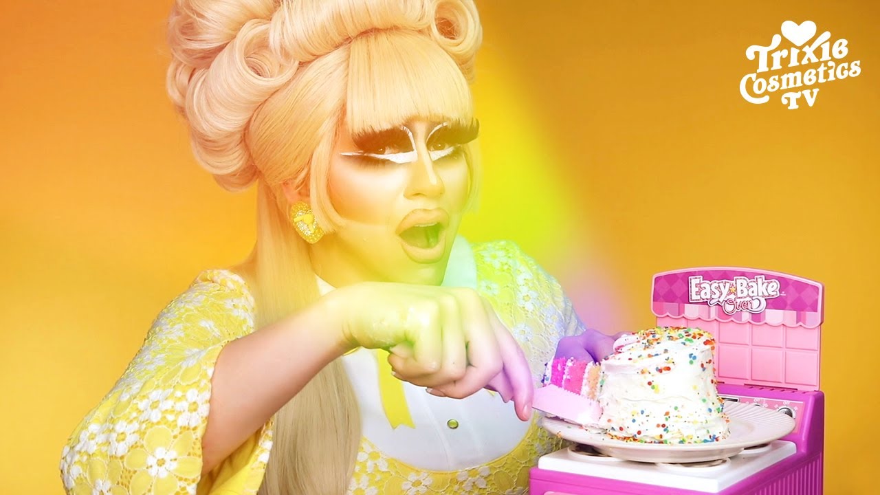Baking a 6-Layered Rainbow Cake in An Easy-Bake Oven