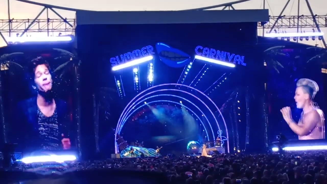 Pink - Just Give Me a Reason (Live at University of Bolton Stadium Summer Carnival Tour 8 June)
