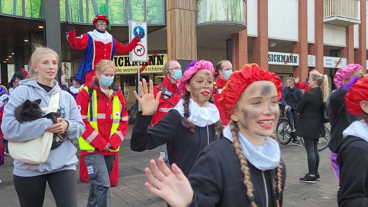 Intocht van Sinterklaas/Sintparade in Almere Centrum,2021(1)