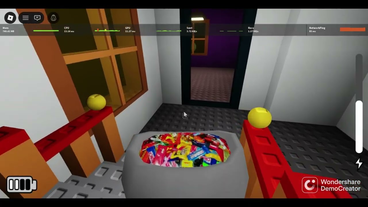 Halloween night and I got stalk by The Pest while the kids Trick or Treat #roblox #residencemassacre