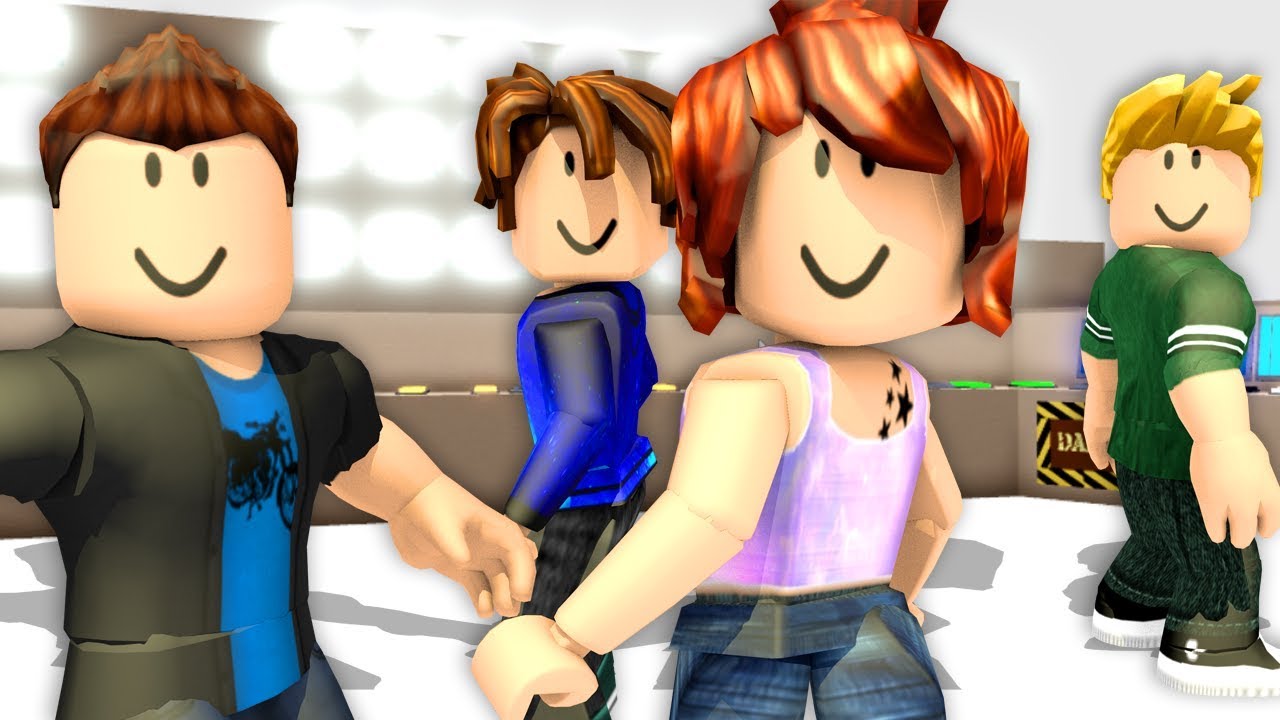 This Roblox game is filled with FAKE players... and it's terrifying