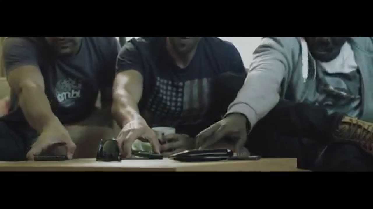 Fernikhan feat Conquer of People (Conquer of Dub & Jah People) -Mirando el Móvil-