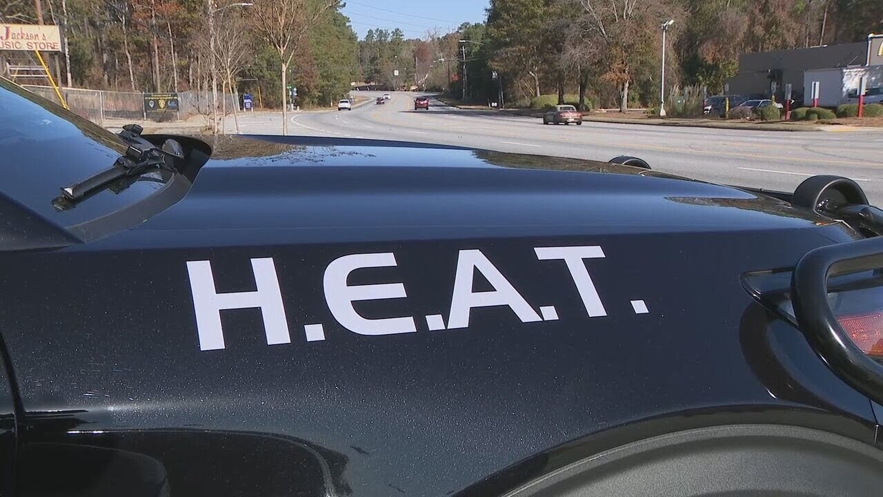 Channel 2 rides along South Fulton PD as they crack down on speeding, distracted drivers | WSB-TV
