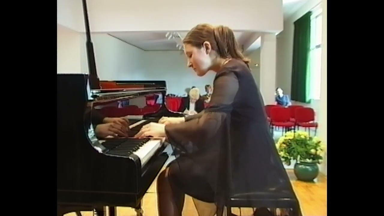 Marika Saripo International Nikolai Rubinstein Piano Competition 2000 J.S.Bach Prelude & Fugue in G