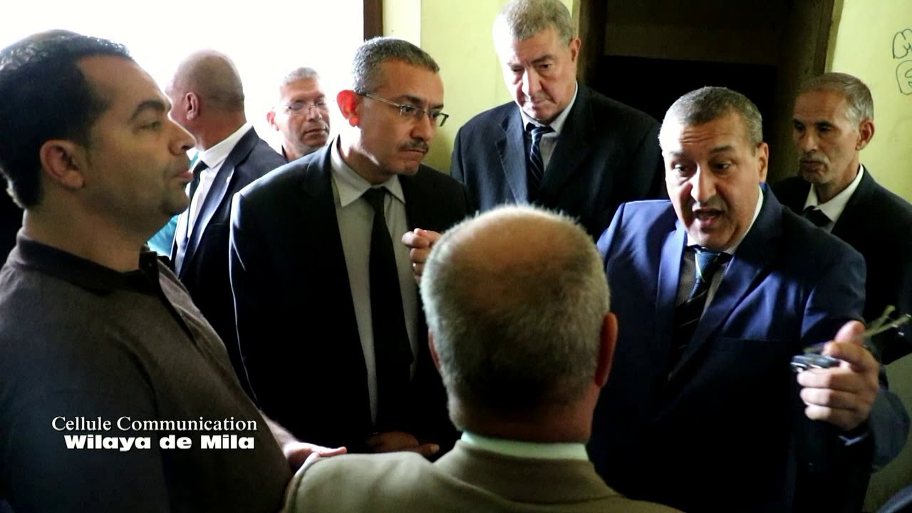 خرجة تفقدية للسيد محمد عمير والي الولاية لحي 500 مسكن ببلدية ميلة