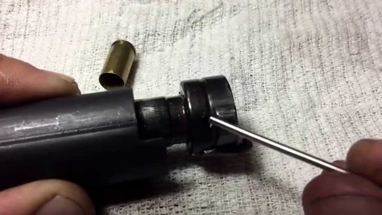 how the benelli extractor and spring function in the Stoeger m3k or m3000