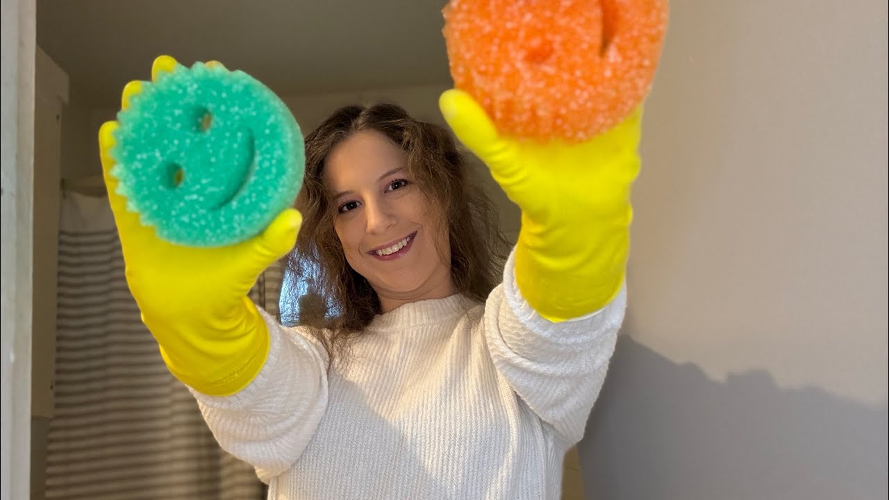 ASMR | Scrubbing the Bathroom with XS Yellow Rubber Gloves