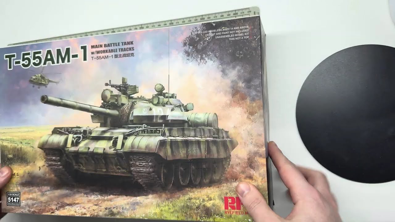 Legend of the Cold War | RFM T-55AM-1 Unboxing