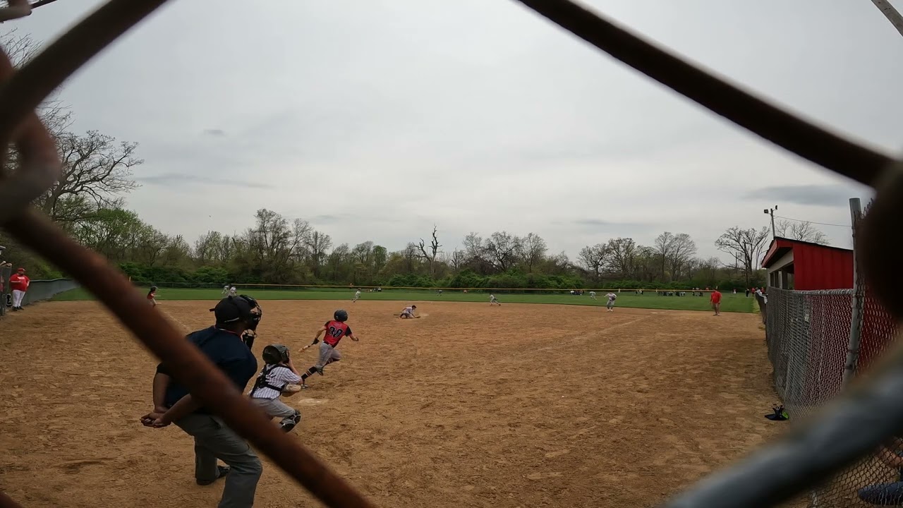 Landon single 04/30 vs Braves