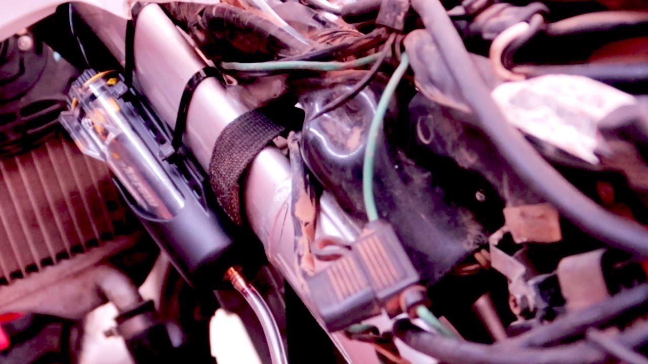 Automatic chain oiler, electronic lubrication system : SCOTTOILER  INSTALLATION is so easy...
