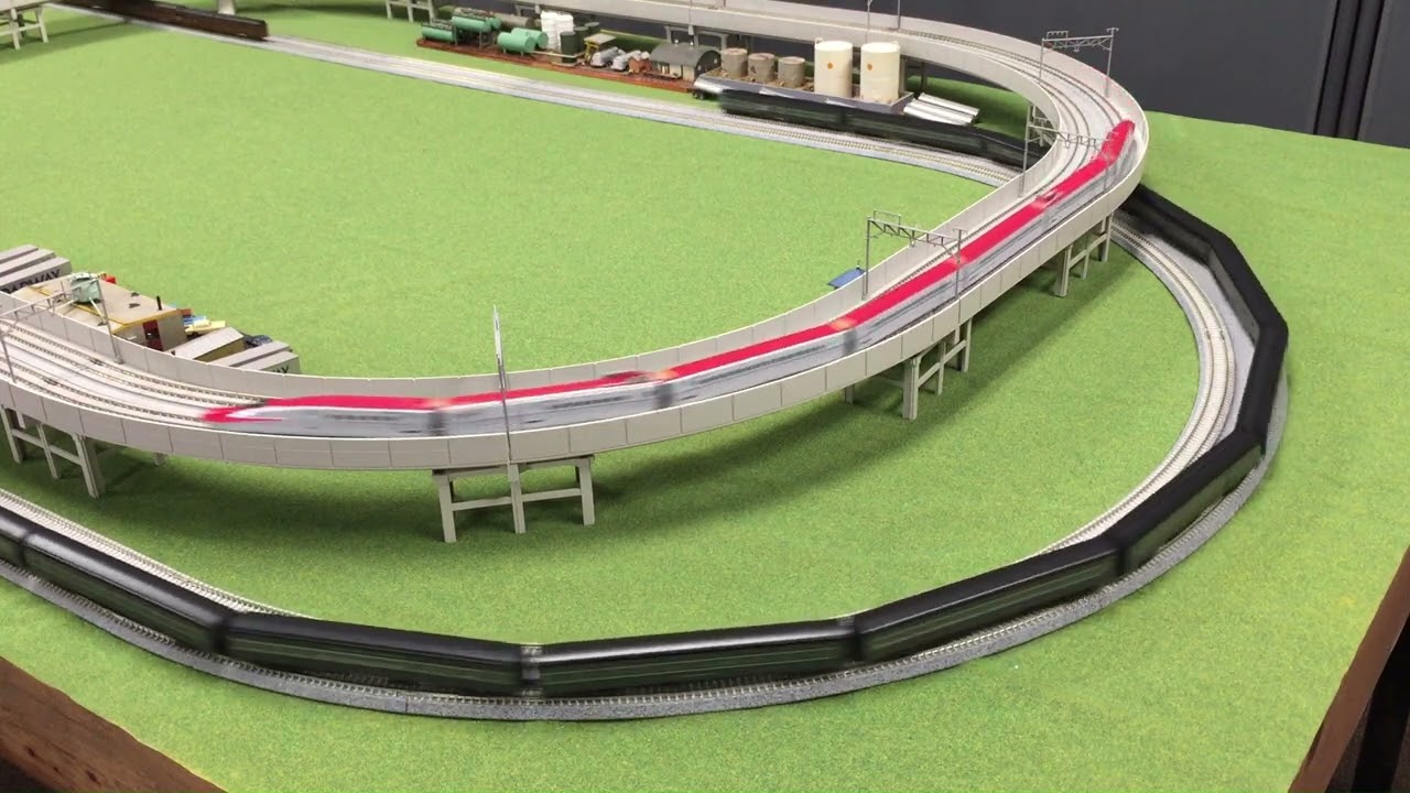 KATO N SCALE BIG AND SMALL 8 TRACK TEMP LAYOUT