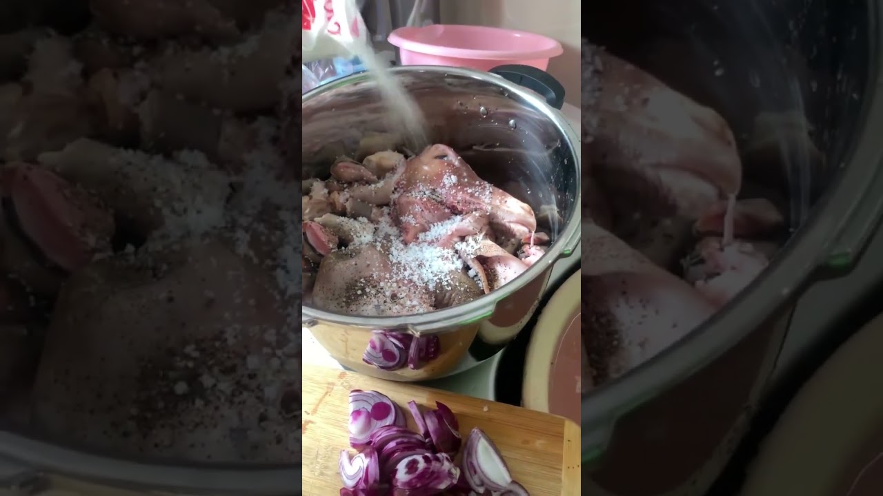 Sinampalukan ulo at paa ng kambing