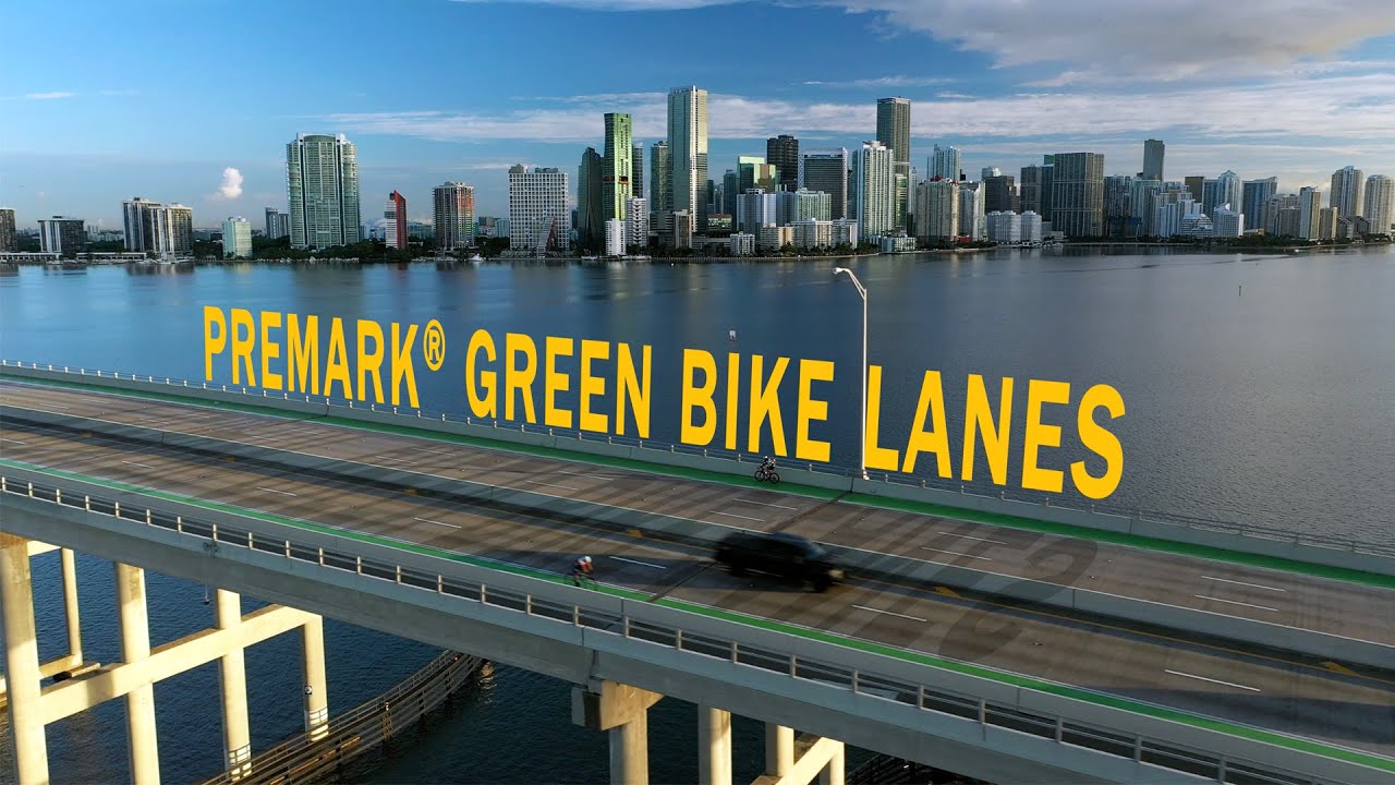 ENNIS-FLINT® by PPG PreMark® Bike Lane Green: Rickenbacker Causeway