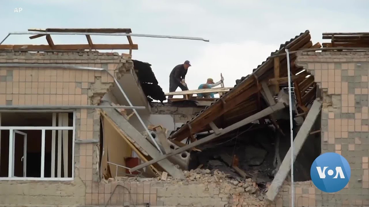 Ukrainian Volunteers Beginning to Rebuild Homes