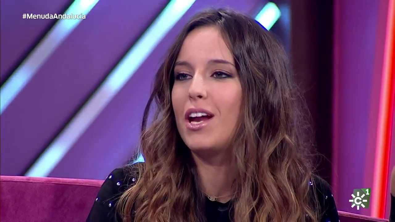 VICTORIA EN MENUDA NOCHE COMO NIÑA HISTÓRICA