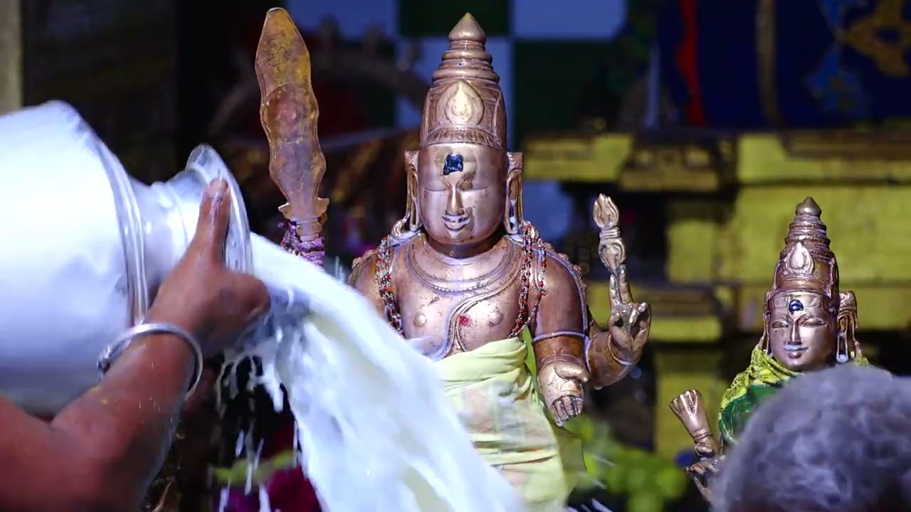 சிக்கல் தைப்பூசம் அபிஷேகம்