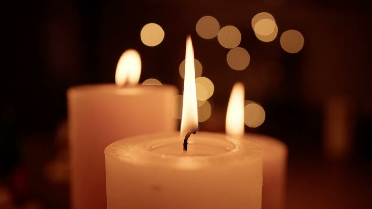 Cozy Candlelight Ambience | soothing piano music and warm flickering candles