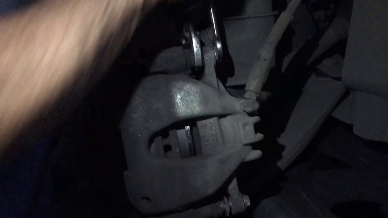 Cambio de pastillas de freno Peugeot 408