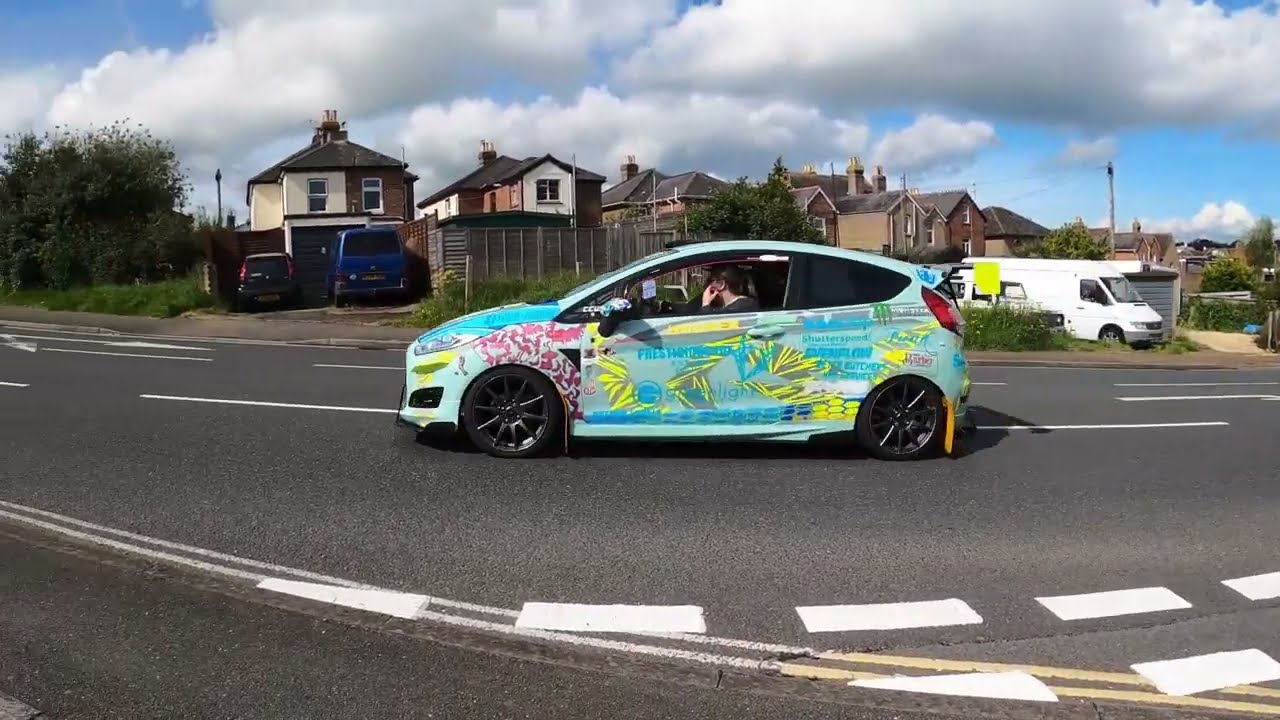 Cars arriving for isle of wight take over