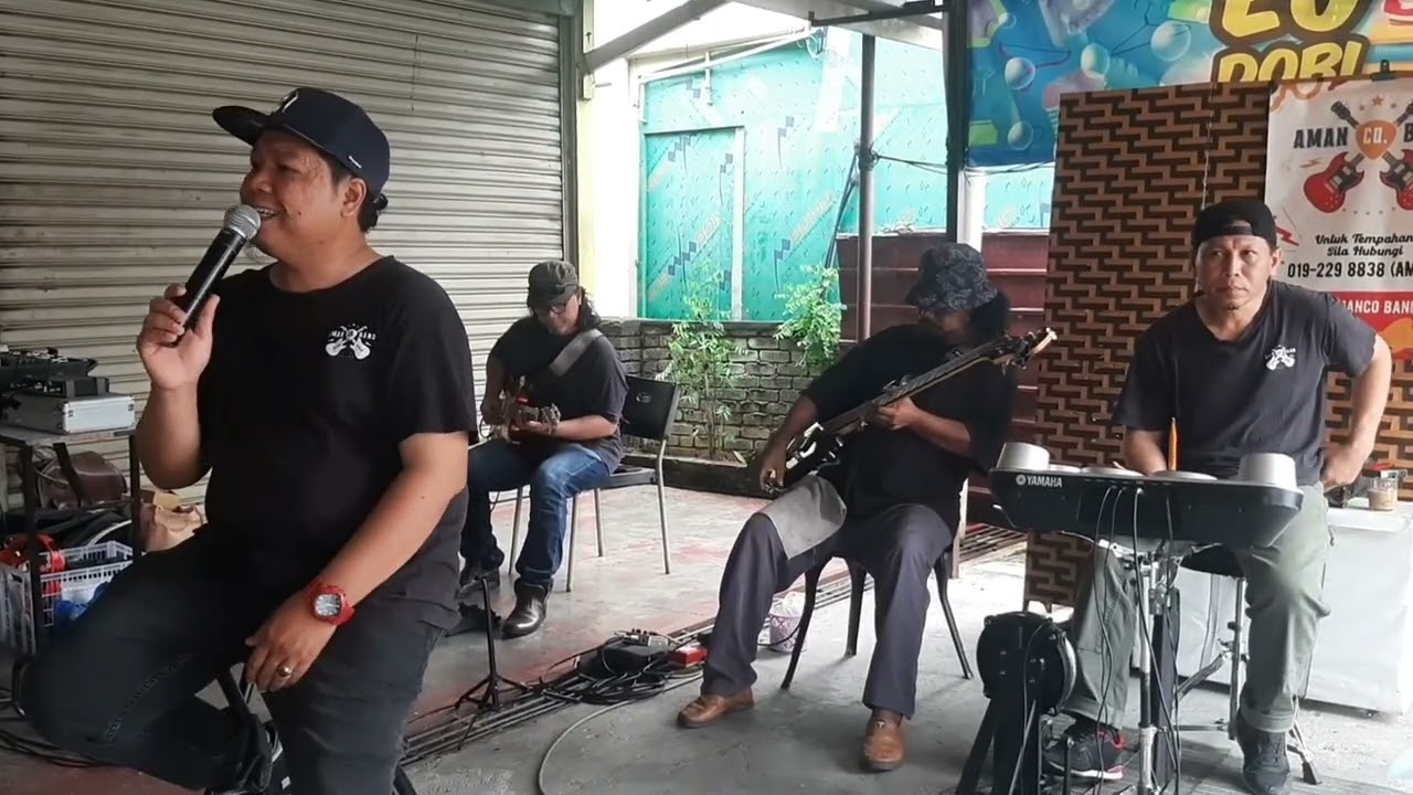 Lagu kenanggan bersama abang long