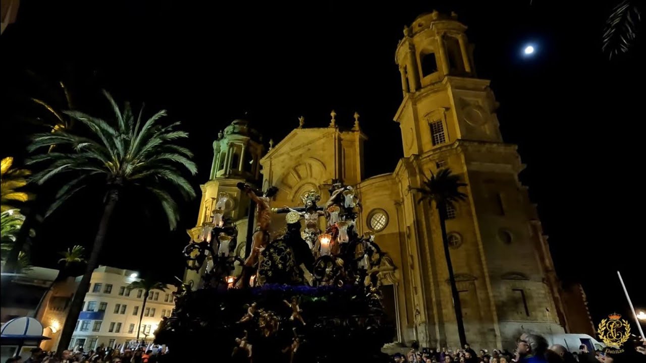 Stmo. Cristo del Perdón | Salida de Catedral | AM Polillas | Semana Santa de Cádiz 2023
