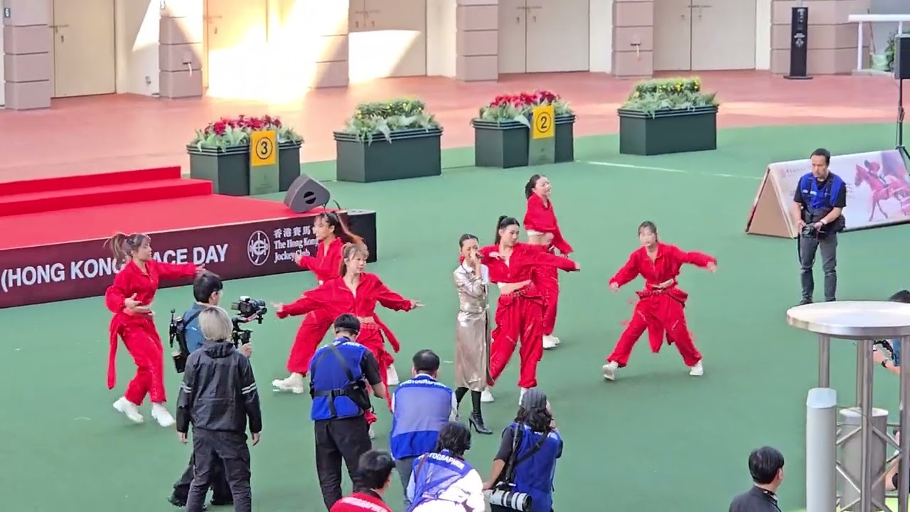 天生二品 / Long D - JACE 陳凱詠 @ 中銀香港賽馬日開幕表演