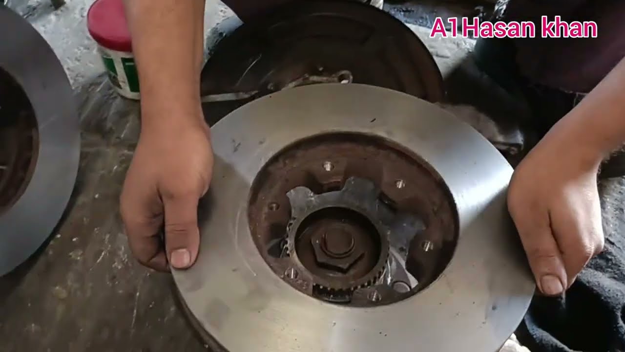 How to Replacement Front Brake pads & Remove Brake Rotors Nissan NV350 Urban